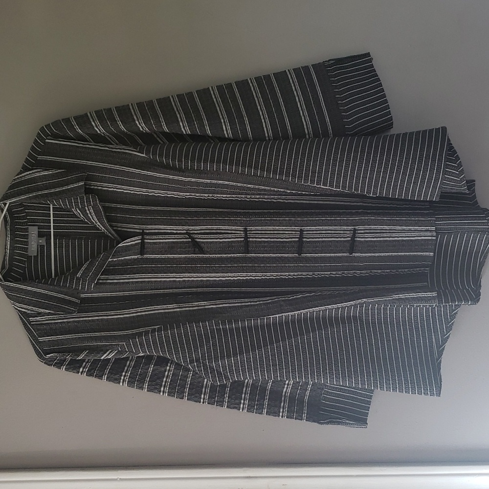Habitat sz Medium long sleeve shirt
